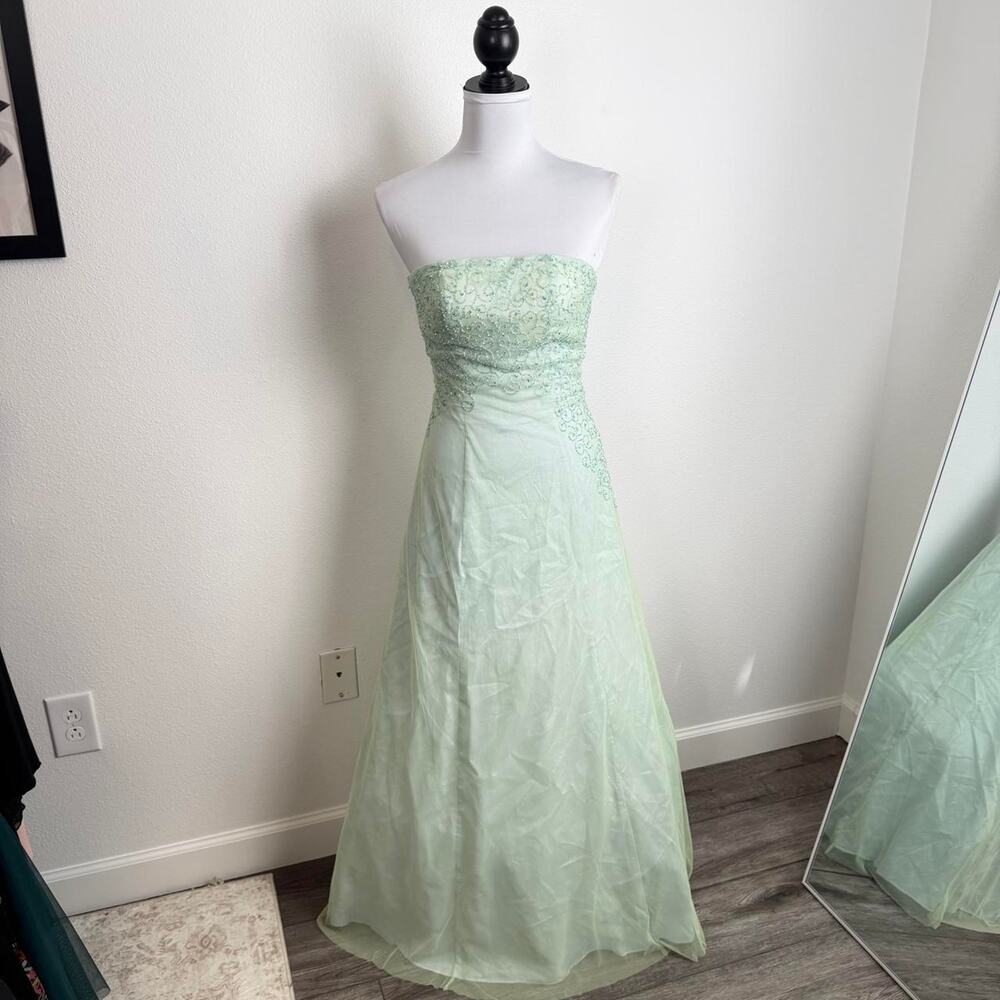 Scene mint green strapless beaded